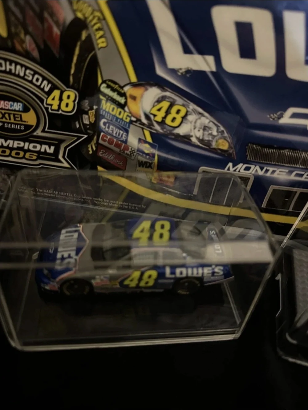 Jimmie Johnson Lot 2 1/64 And Nextel Cup Champion 2006 Sign
